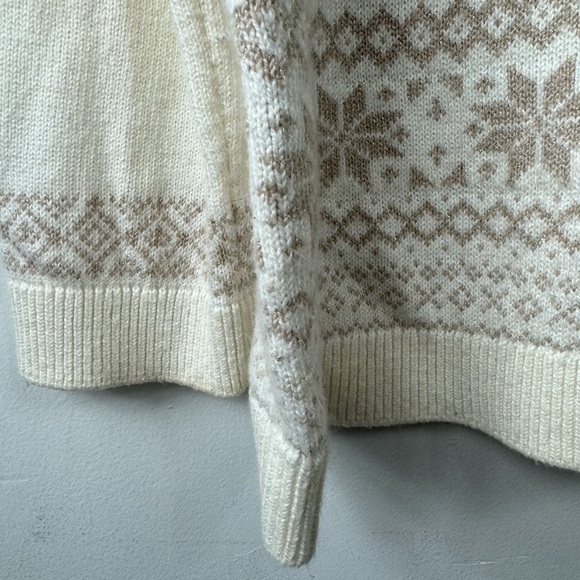 Talbots Size 2X Cream Gold Shimmer Snowflakes Fair Isle Stripes Cozy Sweater - Picture 6 of 6